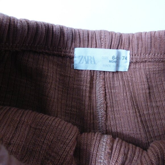 ZARA Floral Blouse & Pants with NWT Little Stocking Co Socks Bundle, Size 6-9 Mo - Picture 3 of 4